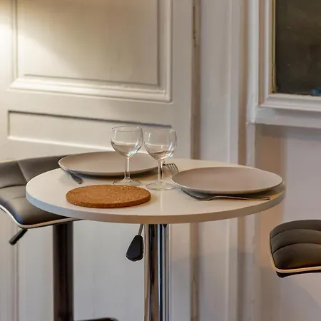 Le Black Angel Votre Au Coeur De !